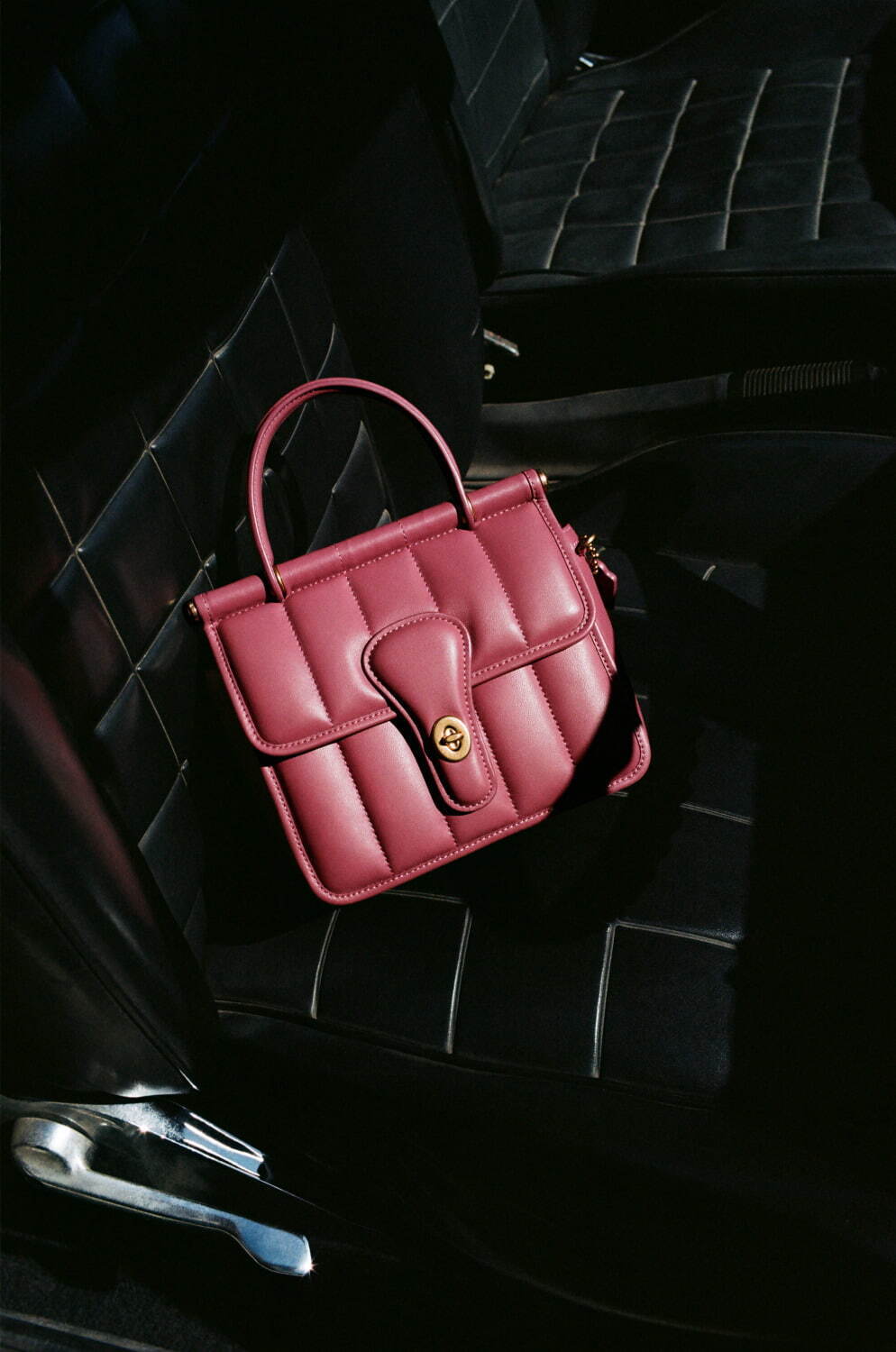 COACH】コーチ ナッパレザー スムースレザー クレア リニア キルティング チェーン クロスボディ 2way ショルダーバッグ トゥルーピンク（日本未発売）  coach2561 - コーチ専門店「コチガル」