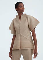 プリーツ プリーズ イッセイ ミヤケ、組み合わせ"自由自在"カラフルなプリーツトップスなど｜写真4