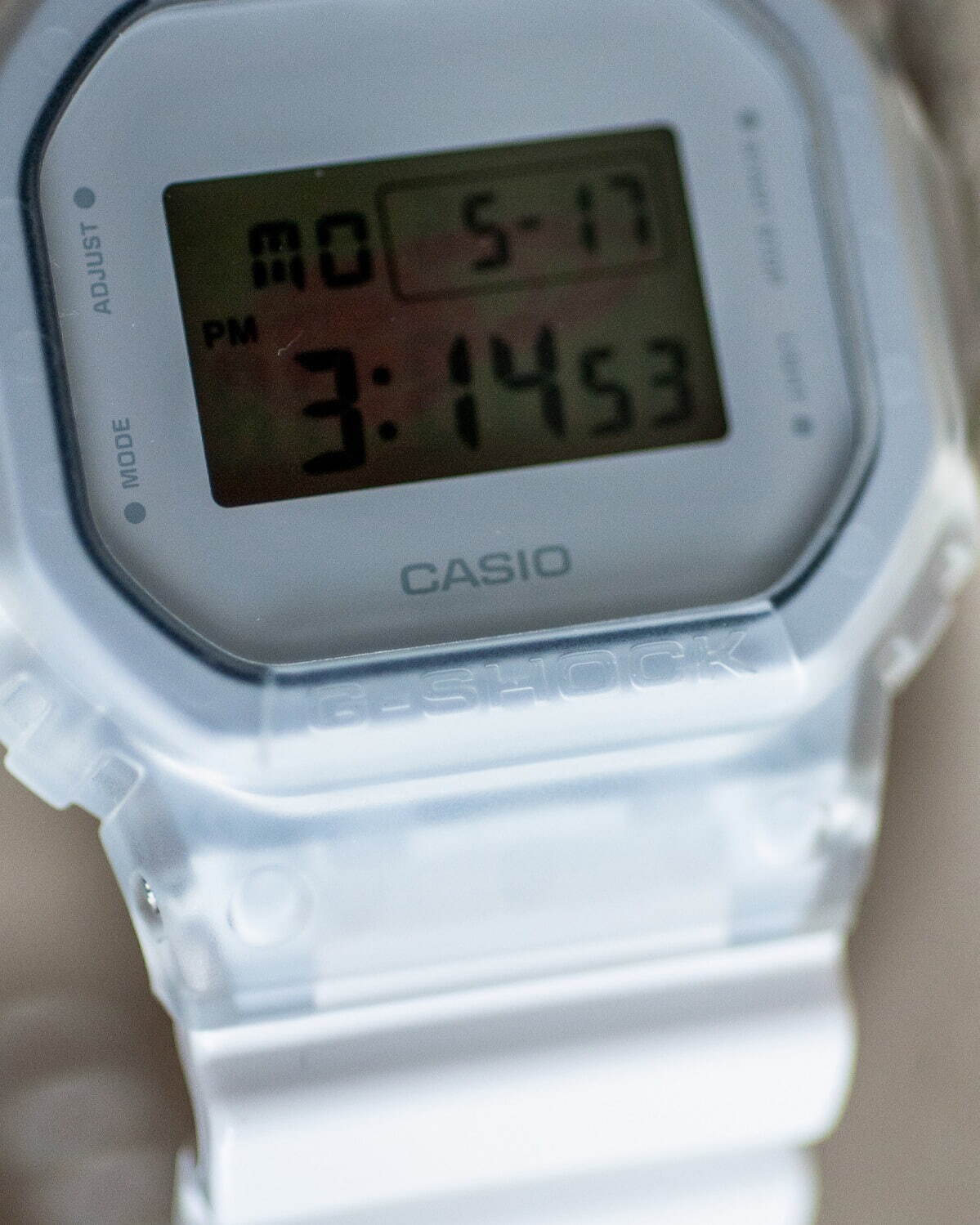 G-SHOCK/BABY-G×ビームス/ビームス ボーイ、ホワイト&クリア素材の新