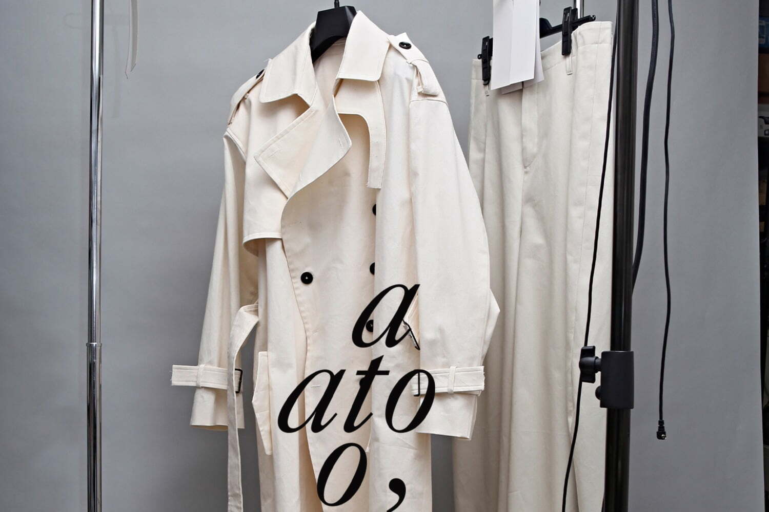 「アトウ トワル展」アトウ青山本店で - “立体裁断”の過程を表すトワルを展示