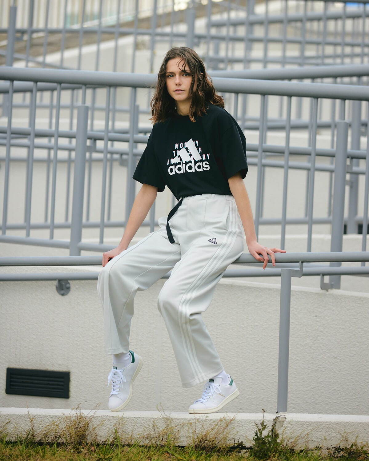 adidas トラックパンツ ジャージ　MOUSSYコラボ　【新品】