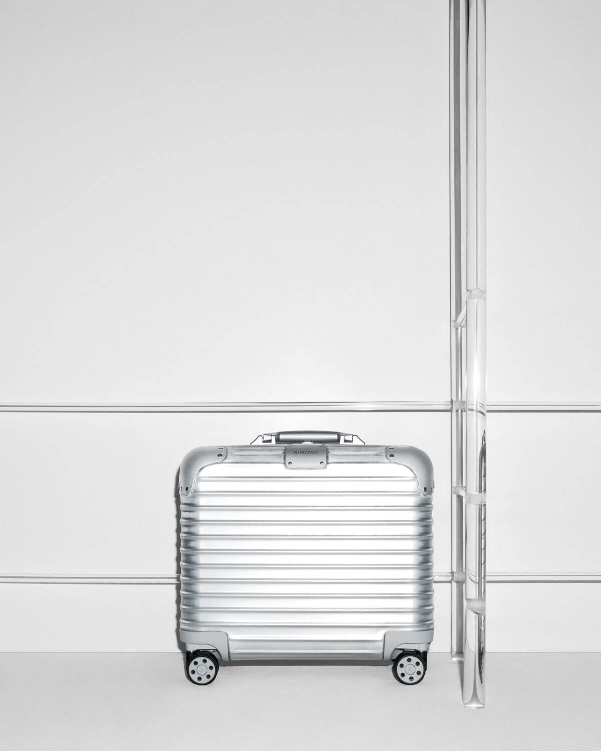 リモワの“小さめ”スーツケース「リモワ オリジナル コンパクト」最大16 