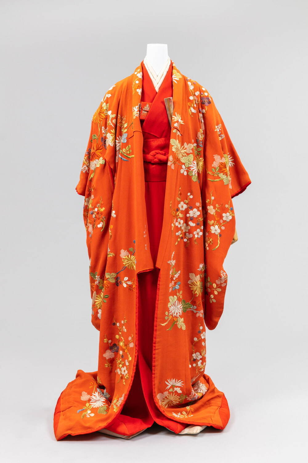 「再現 女性の服装1500年 －京都の染織技術の粋－」文化学園服飾博物館で、古墳～明治時代の時代衣裳｜写真5