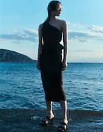 COS 21夏新作"着回しのきく"リネン素材ウェア、大胆リボンブラウスやメンズセットアップ｜写真10