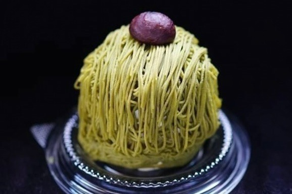 日本茶｜生搾りモンブラン専門店「栗と抹茶のモンブラン」“まるで絹糸”直径1mmの絞りたてクリーム