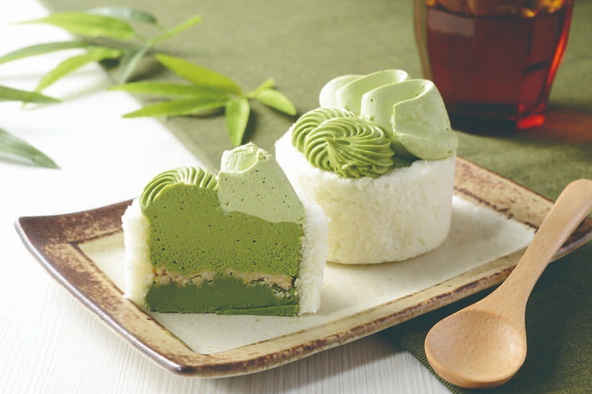 ローソン プレミアムロールケーキ が 宇治抹茶 のご褒美スイーツに バターソースが溢れ出るケーキも ファッションプレス ローソン プレミアムロールケーキ が 宇治抹茶 のご褒美スイーツに バターソースが溢れ出るケーキも ファッションプレス