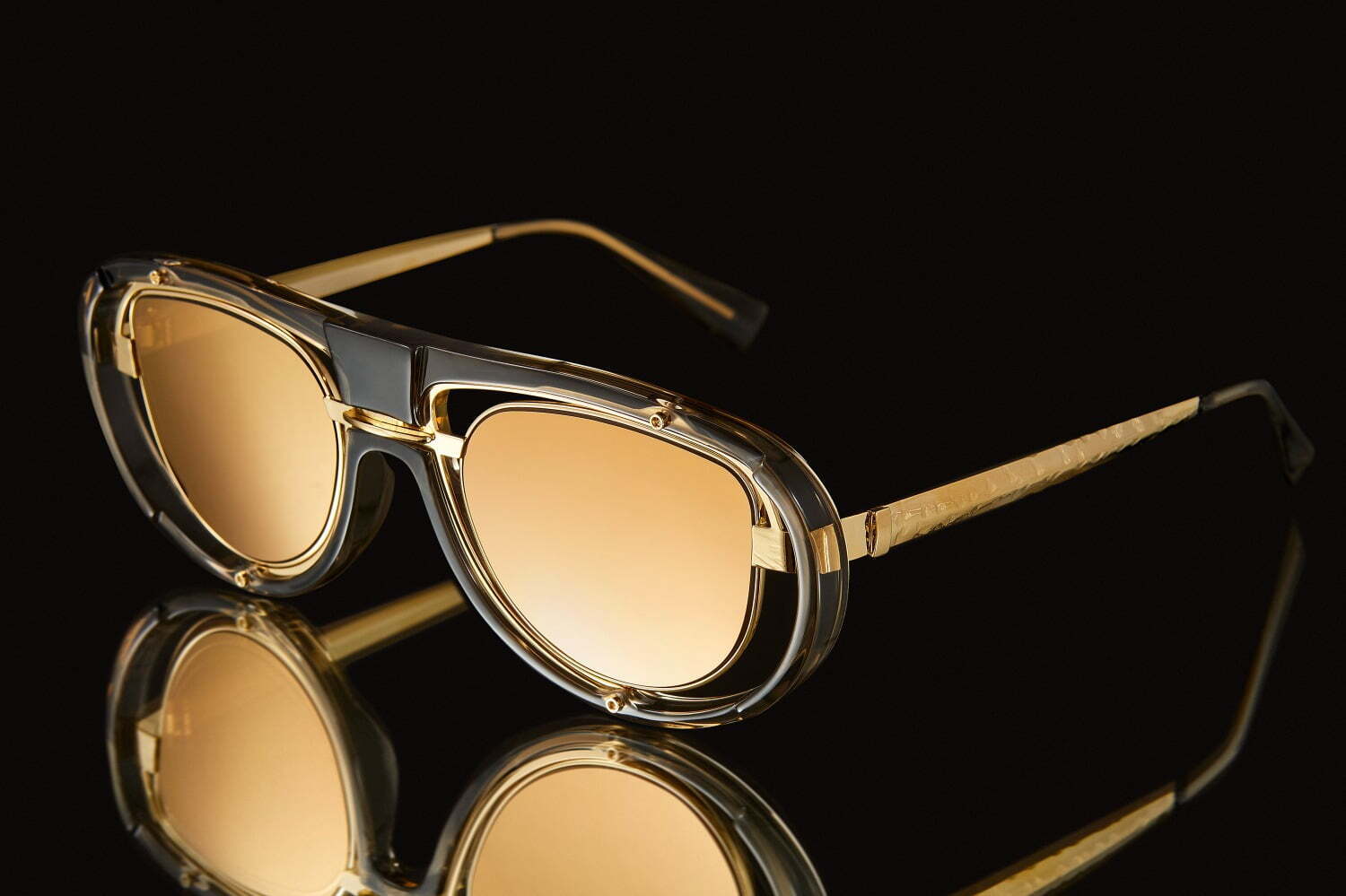 ドーバー ストリート マーケット｜ベルリン発「クボラム」“24Kゴールド”レンズ搭載のアイウェア、ドーバーストリートマーケットギンザで