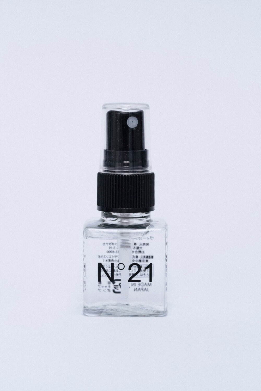 N21“クリアバッグ”付きハンドケアセット＆“ニューエラ”コラボキャップ、阪急うめだ本店で｜写真6