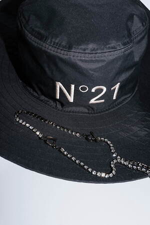 N21“クリアバッグ”付きハンドケアセット＆“ニューエラ”コラボキャップ
