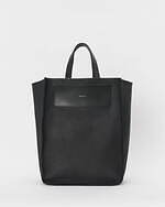 エンダースキーマの新作レザー小物＆バッグなど、“香り高いレザー”のレイヤード財布やキルティングバッグ｜写真8