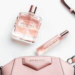 ジバンシィ(Givenchy) イレジスティブル｜写真1