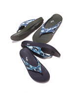 ライオット ファセッタズム×ウーフォス“デジタルカモ柄”のフラットサンダル｜写真15