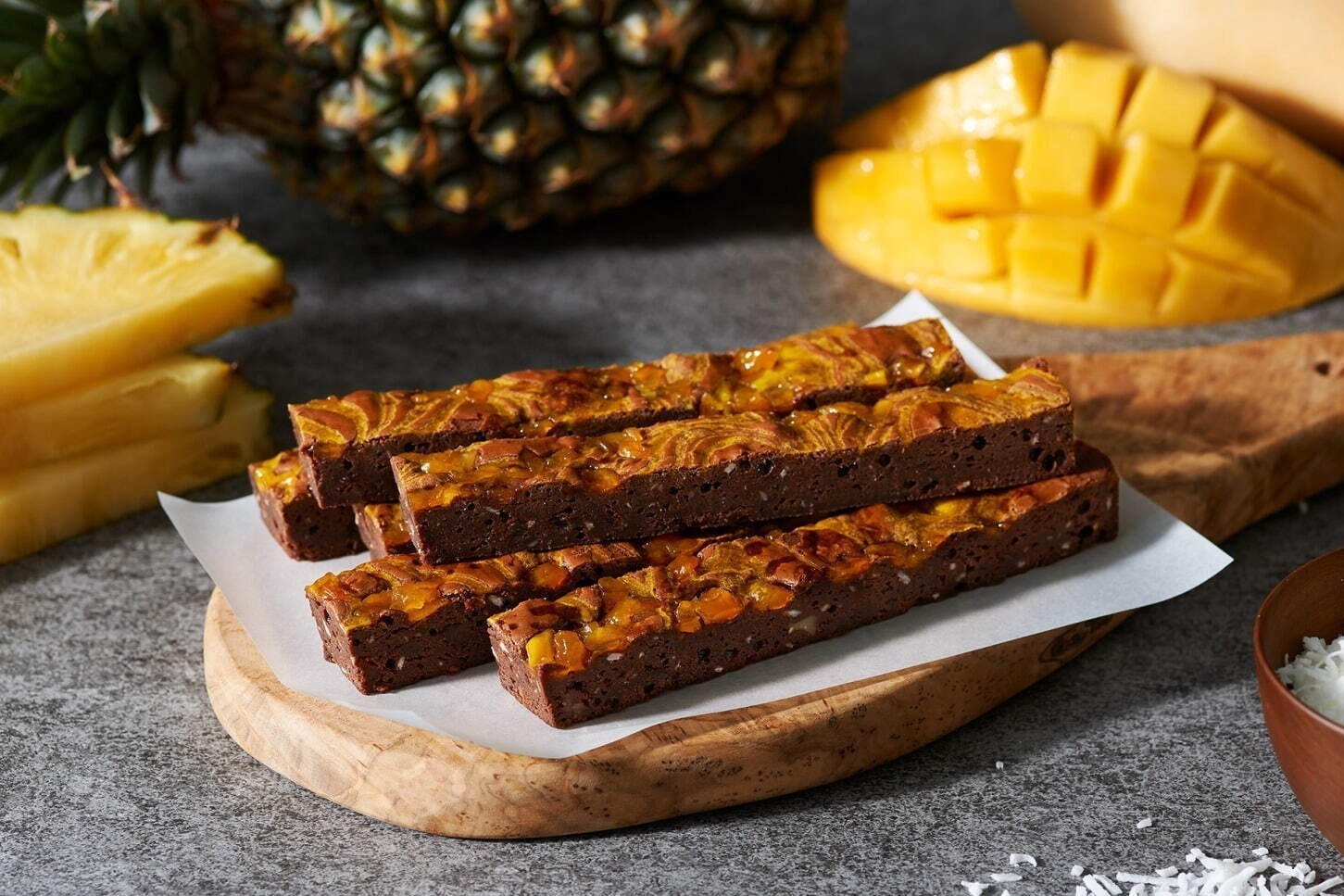 ブラウニー専門店「コートクール」マンゴー＆パインの“しっとりもちもち”生ブラウニー限定発売