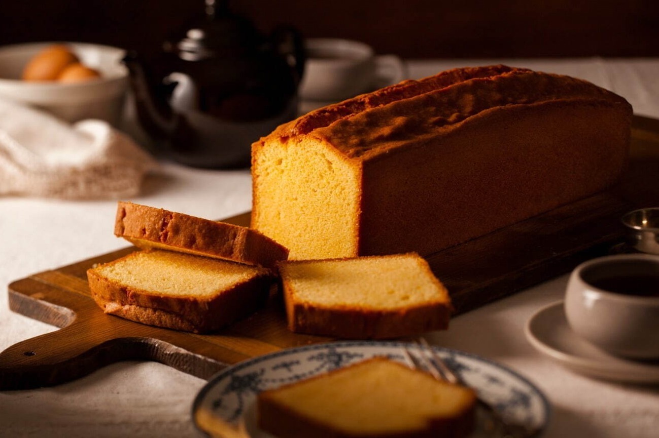 エシレバター｜発酵バター・エシレ専門店、“外サクサク・中みっちり”食感の新焼き菓子「ケーク・オ・ブール・エシレ」