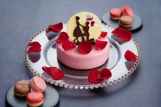 ピエール・エルメ・パリ(PIERRE HERMÉ PARIS) プロポーズケーキ｜写真4