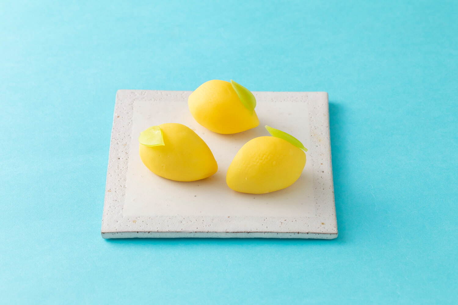 “レモンスイーツ＆パン”がエキュート・グランスタに集結、檸檬型ケーキや2層のカップデザート｜写真29
