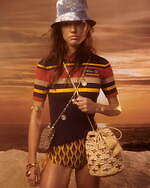 パコ ラバンヌ、70年代スポーツウェア着想の新作Tシャツやワンピース - バッグやスイムウェアも｜写真29