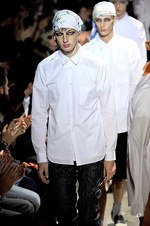 コム デ ギャルソン・オム プリュス 2014年春夏コレクション - 殻を破り、新しい世界へ｜写真47