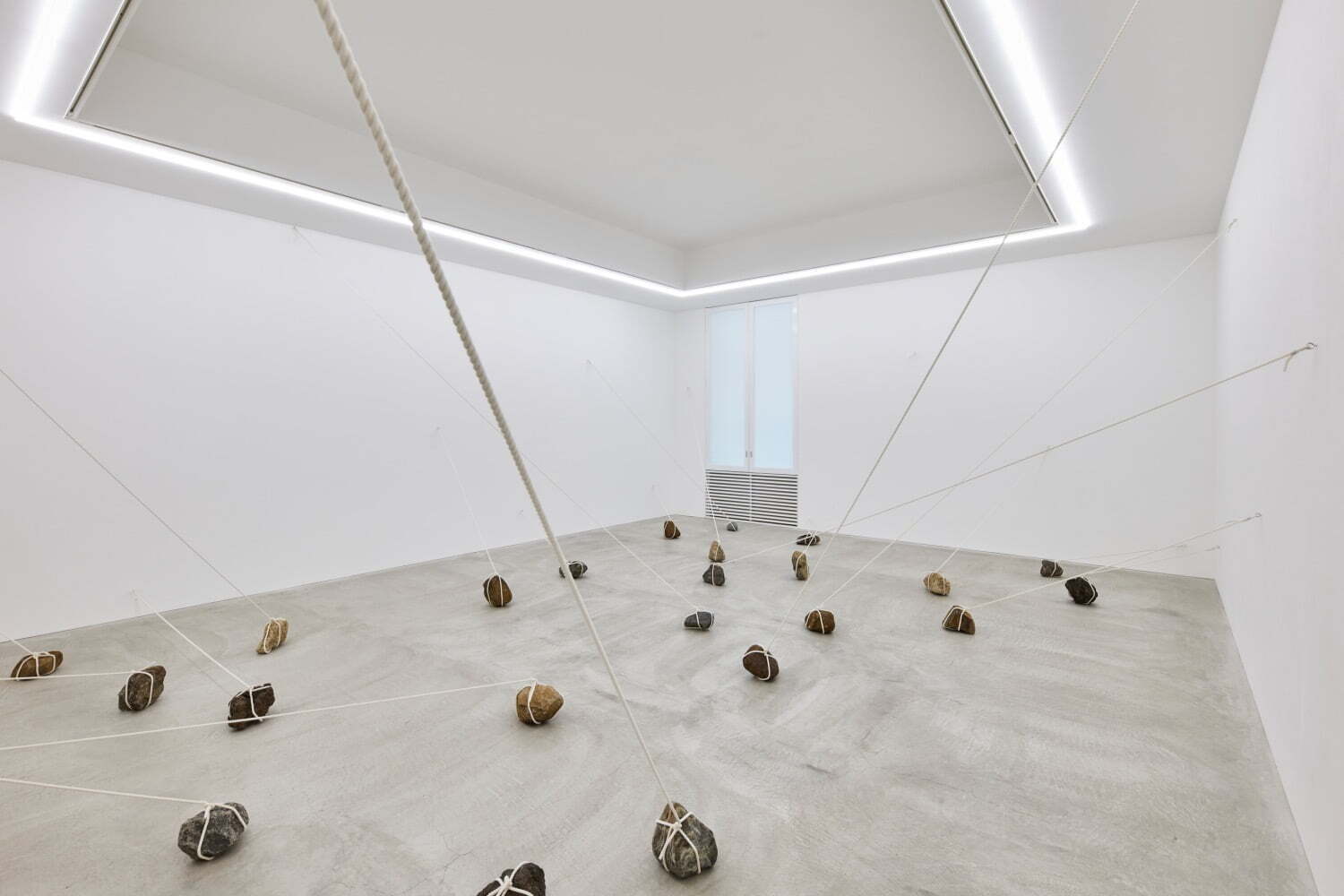 菅木志雄 - ファッションプレス