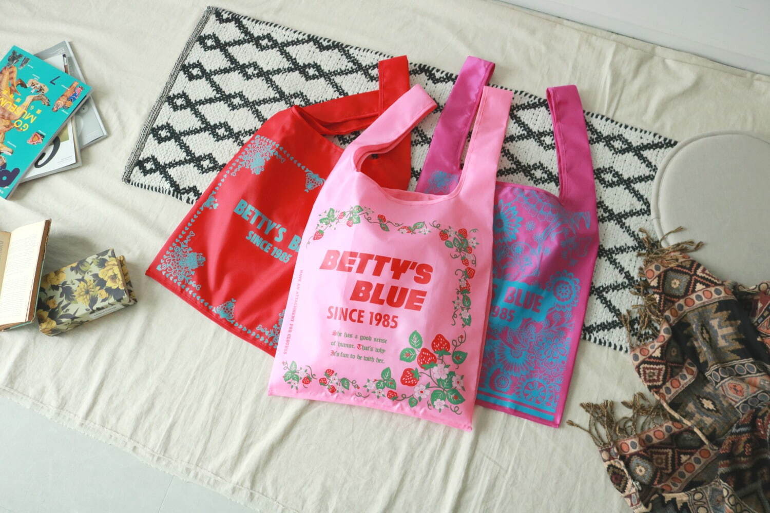 人気送料無料 BETTY'S BLUE べティーズブルー エコバッグ イチゴの通販 by めぇ's shop｜ベティーズブルーならラクマ 