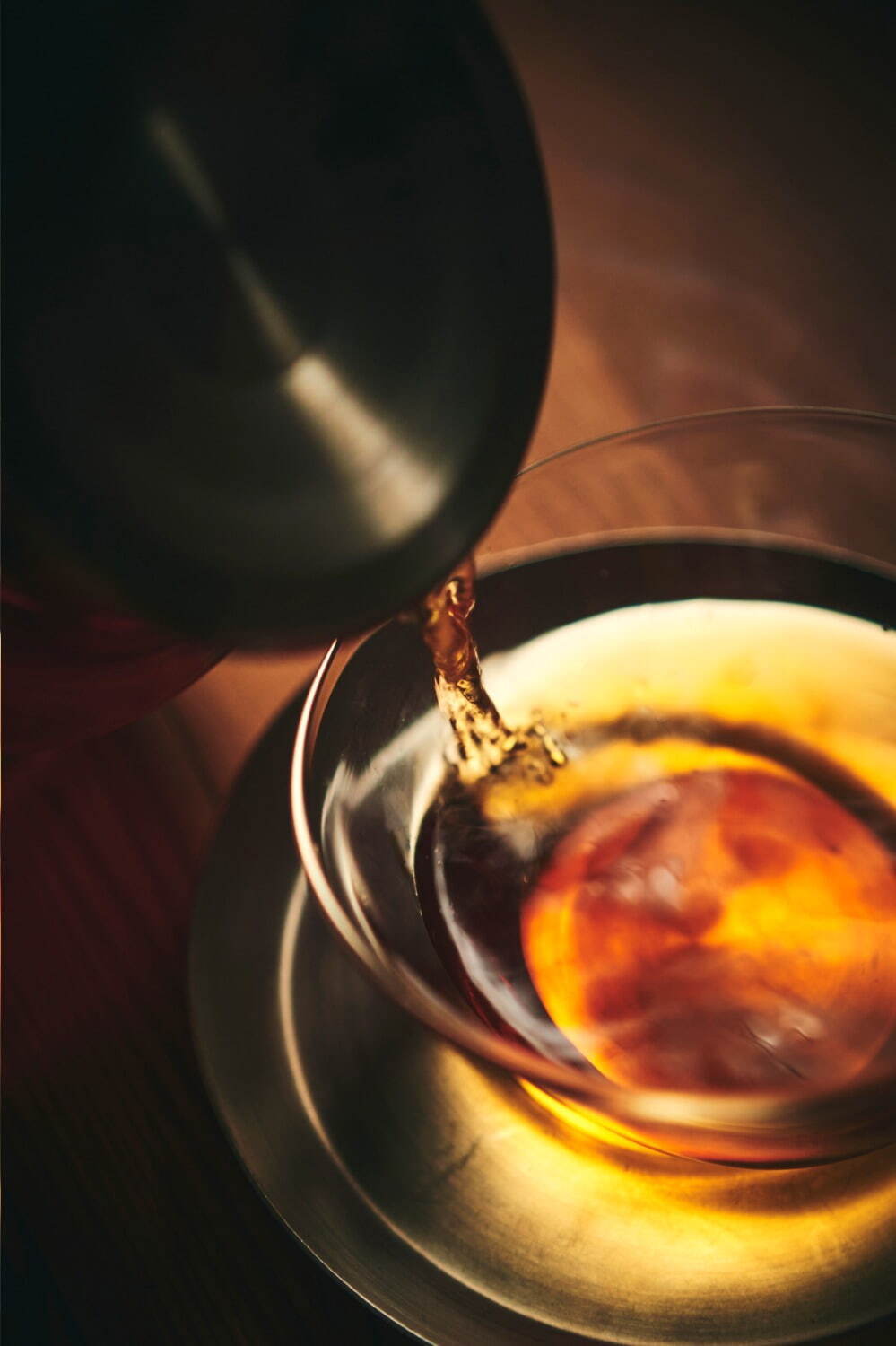 「ウィスキー紅茶」ウィスキー樽で熟成させた“酔うようで酔わない”新感覚ノンアルコールティー｜写真7