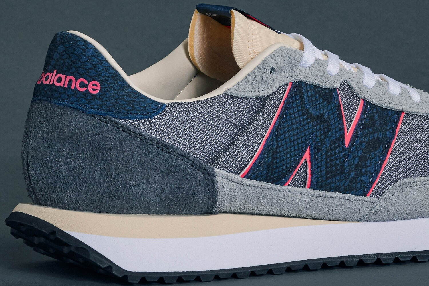 ニューバランス(New Balance) 237 ブルーレーサー｜写真11