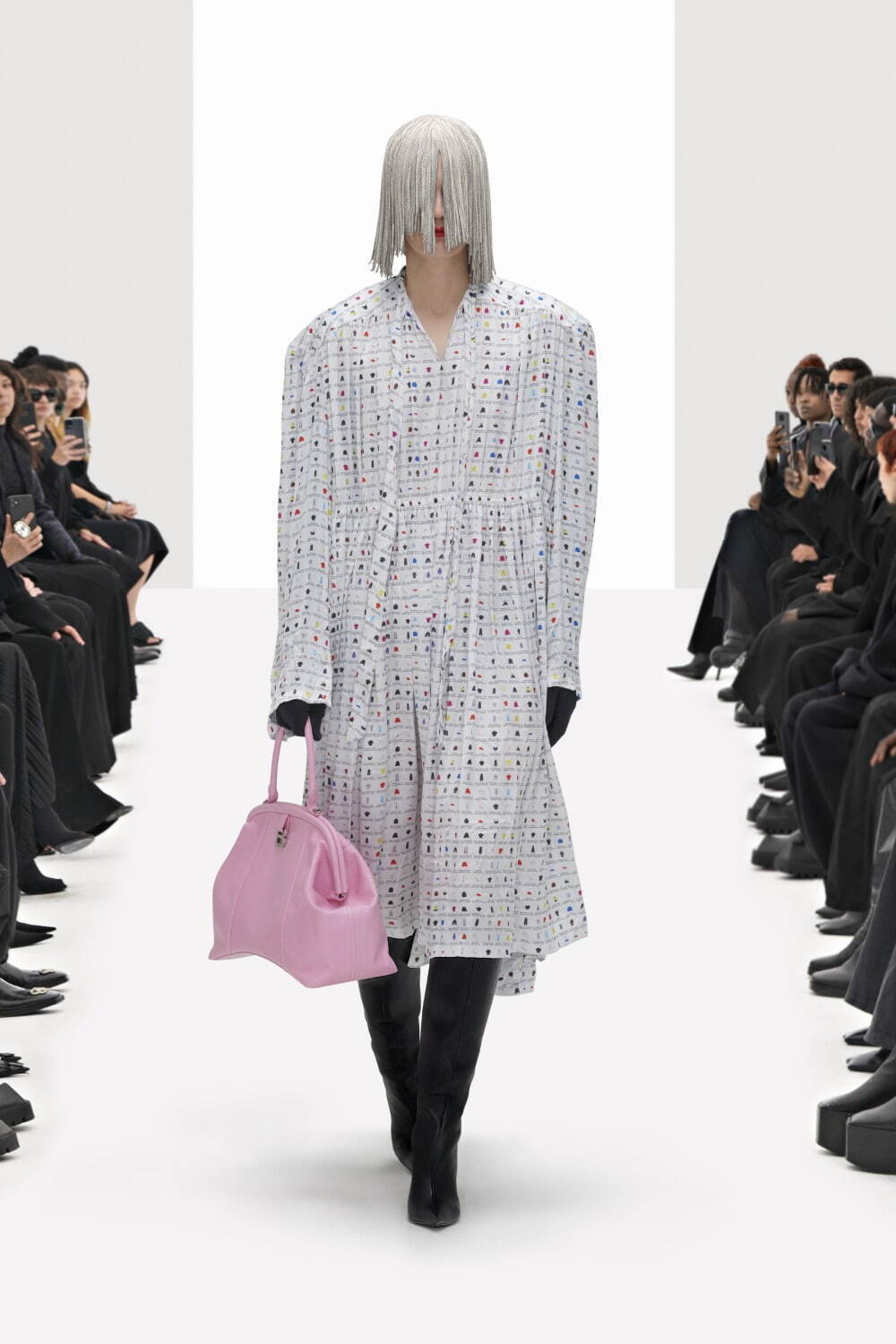 バレンシアガ(BALENCIAGA) 2022年春ウィメンズ&メンズコレクション  - 写真13