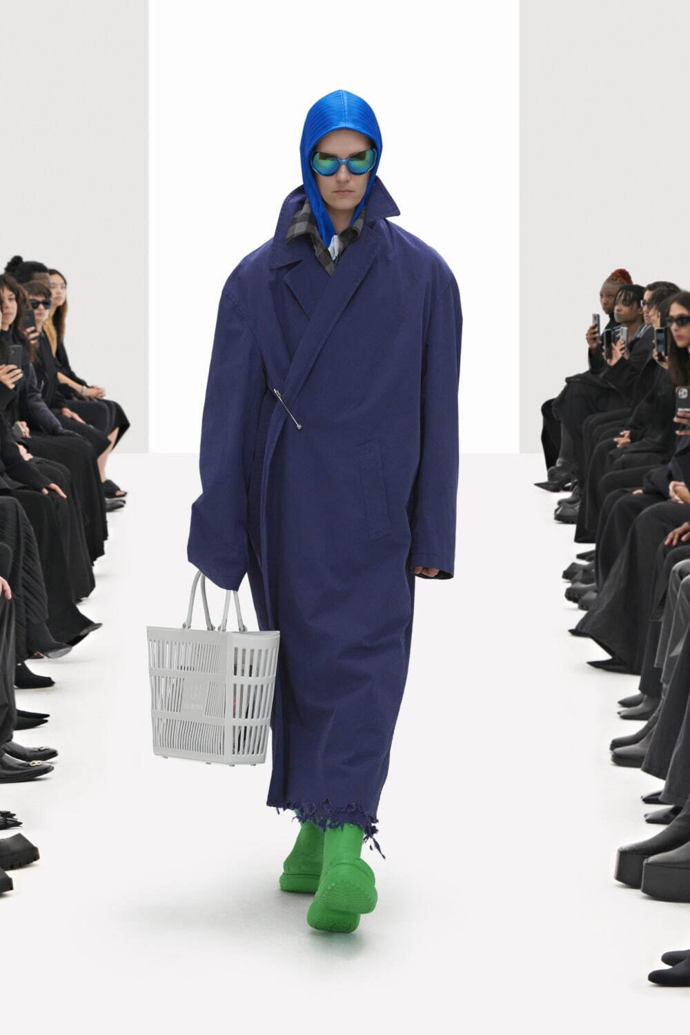 バレンシアガ(BALENCIAGA) 2022年春ウィメンズ&メンズコレクション  - 写真14