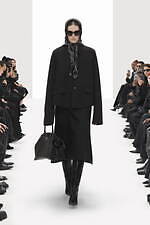 バレンシアガ 22年春コレクション - テクノロジーを通した“もう1つの現実”の中で｜写真17