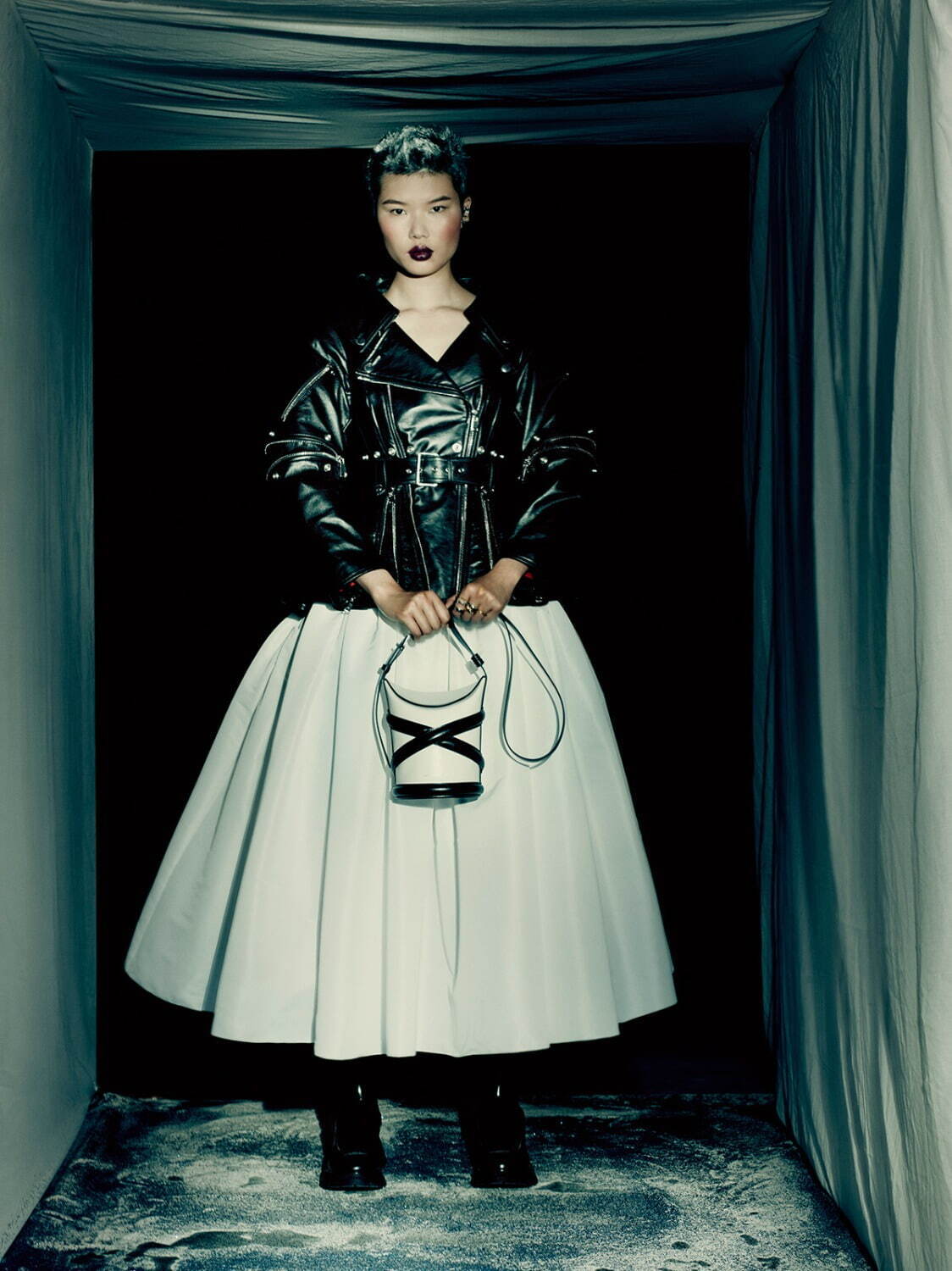 アレキサンダー・マックイーン(Alexander McQueen) 2021-22年秋冬