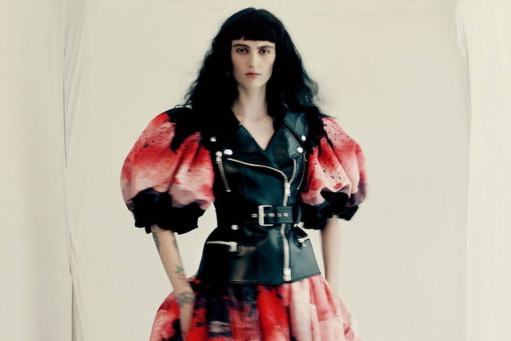 2021-22年秋冬パリコレクション｜アレキサンダー・マックイーン 2021-22年秋冬ウィメンズコレクション、アネモネの美しさを永遠に