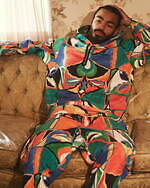 シュプリーム/エミリオ・プッチ、アーカイブ柄のサッカージャージやサングラスなど｜写真8