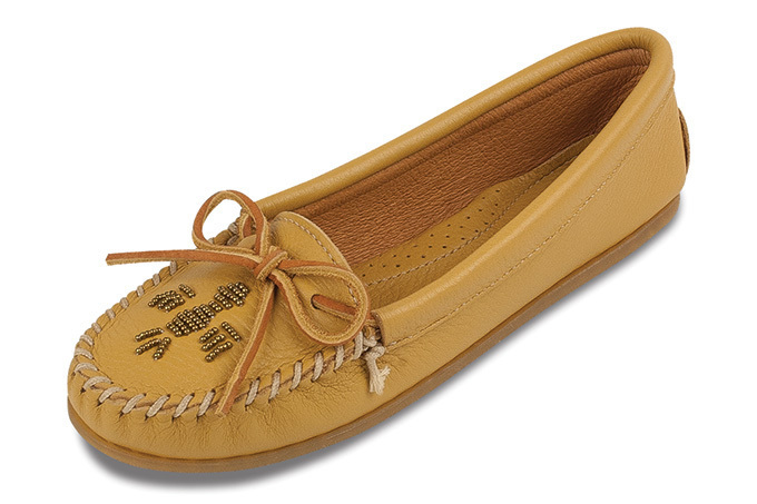 ミネトンカ×WRENの限定コラボモカシン発売 - ファッションプレス
