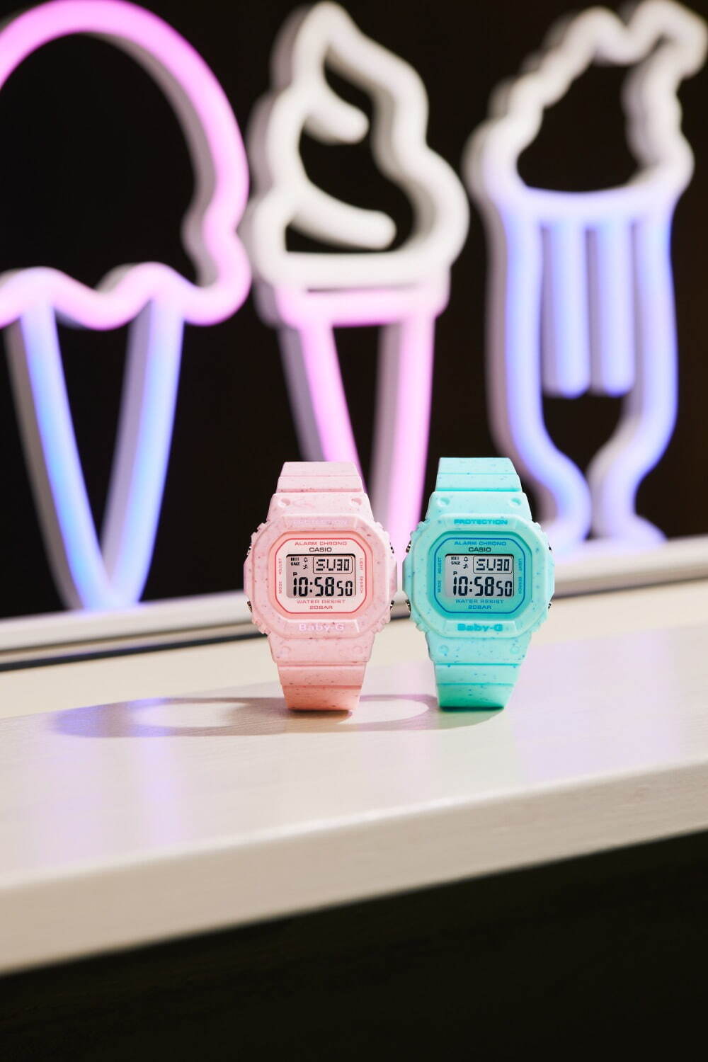 BABY-G“アイスクリーム”着想の腕時計、質感までチョコミントのつぶつぶ 
