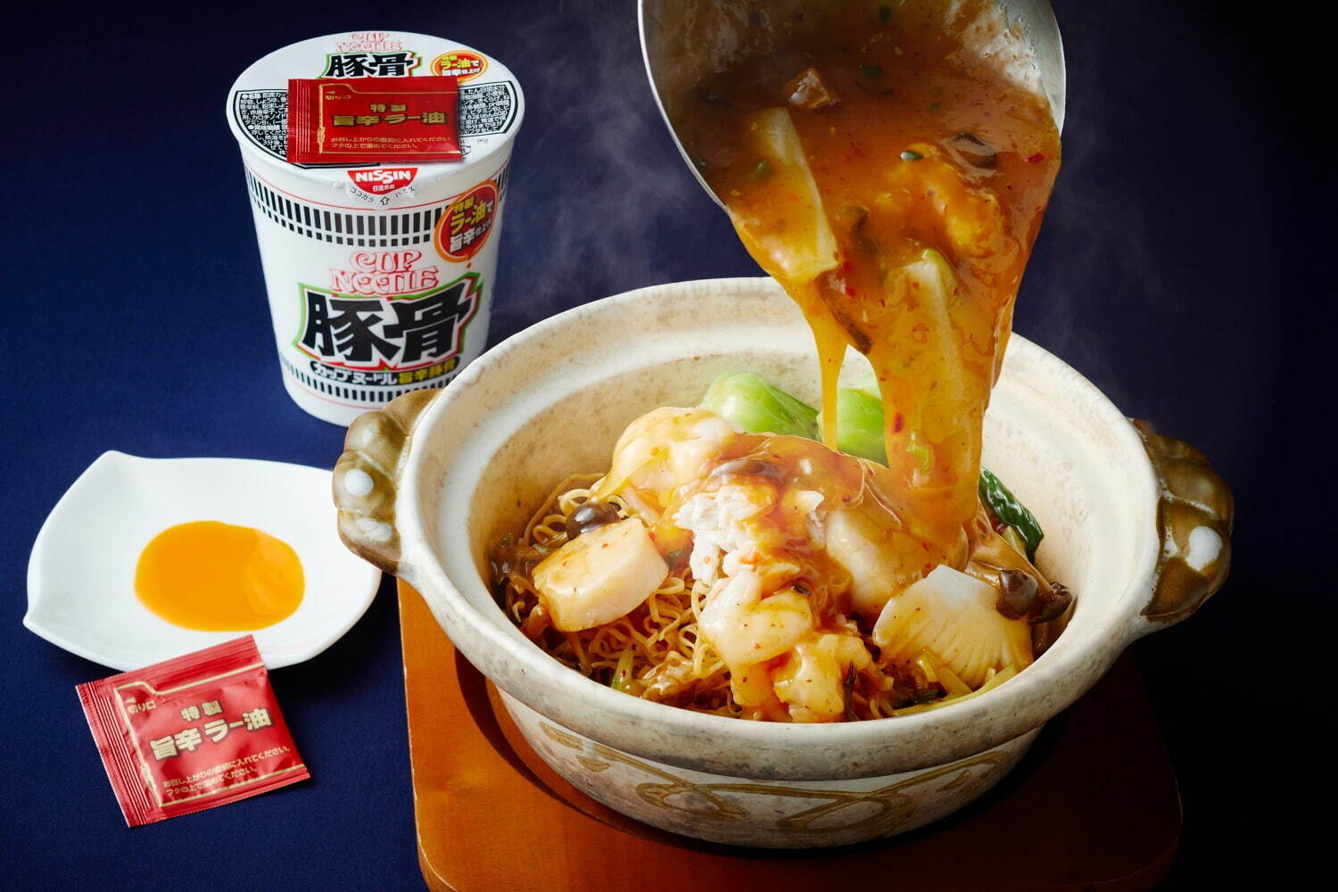 カップヌードルをホテルシェフがアレンジ 謎肉カレーチャーハンや味噌チョコムース 京王プラザホテルで ファッションプレス カップヌードルをホテルシェフがアレンジ 謎肉カレーチャーハンや味噌チョコムース 京王プラザホテルで ファッションプレス