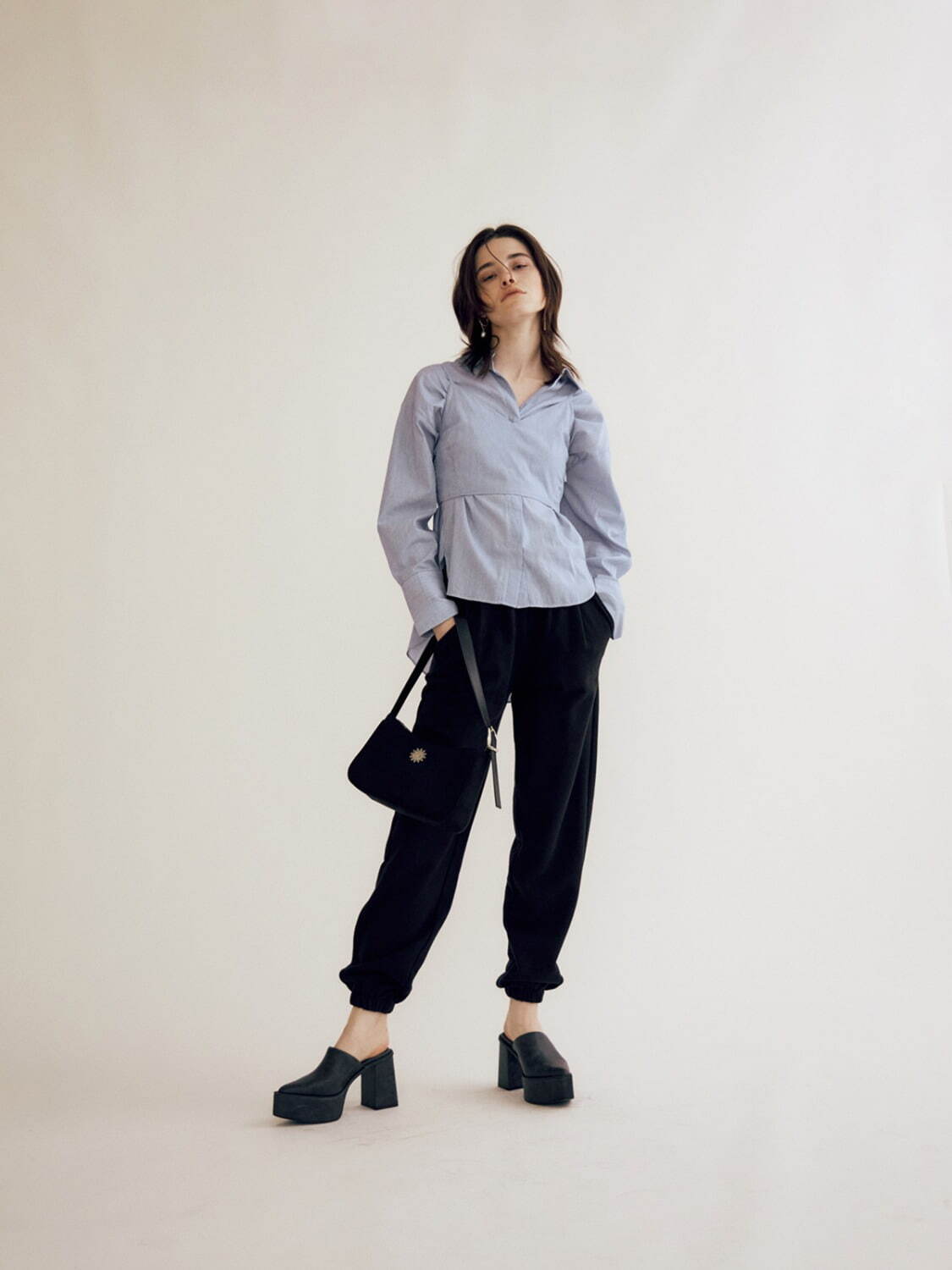 エヴリス(EVRIS) 2021-22年秋冬ウィメンズコレクション  - 写真9