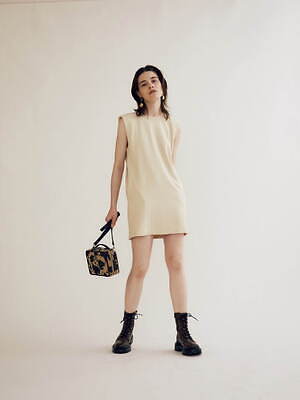 エヴリス(EVRIS) 2021-22年秋冬ウィメンズコレクション  - 写真1