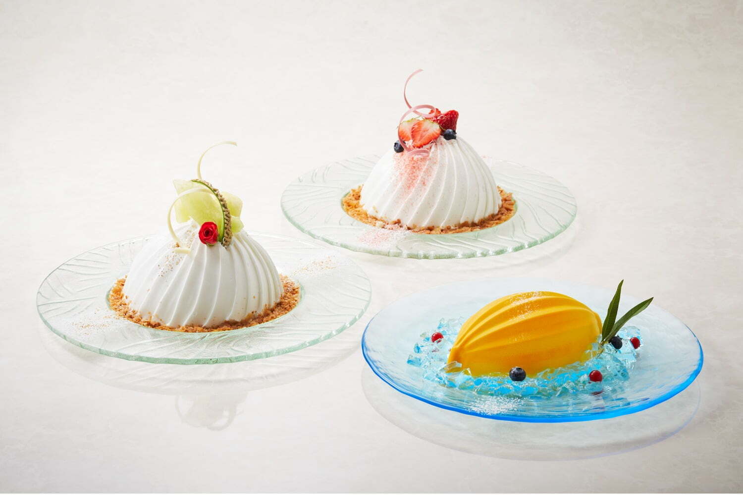 “サクふわ”かき氷×ケーキの新感覚スイーツに新作レモネード、ロイヤルパークホテルにて