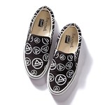 シアター8がリンキン・パーク、ストーン・ローゼズ、ラモーンズの3バンドとのコラボアイテム発売｜写真10