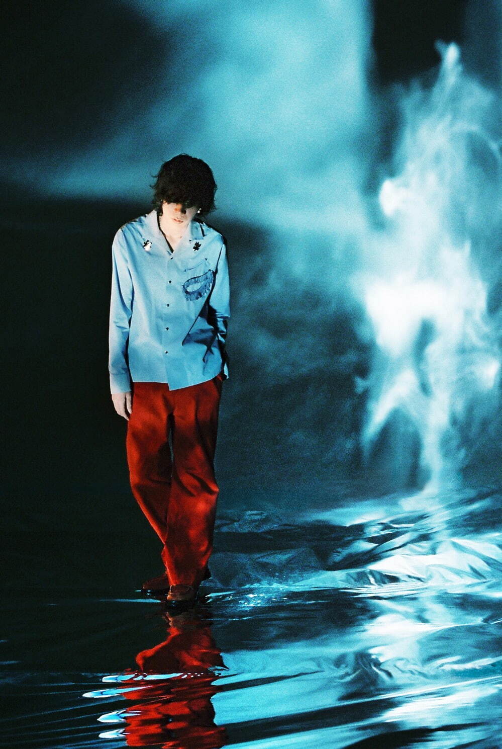 米津玄師の新曲「Pale Blue」MVを東京スカイツリー天望デッキで上映、特別ライティングも｜写真10