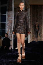 アクネ ストゥディオズ 2022年春夏ウィメンズ - 未来的な要素に手仕事のぬくもりを｜写真6