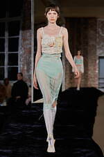 アクネ ストゥディオズ 2022年春夏ウィメンズ - 未来的な要素に手仕事のぬくもりを｜写真29