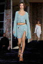 アクネ ストゥディオズ 2022年春夏ウィメンズ - 未来的な要素に手仕事のぬくもりを｜写真35