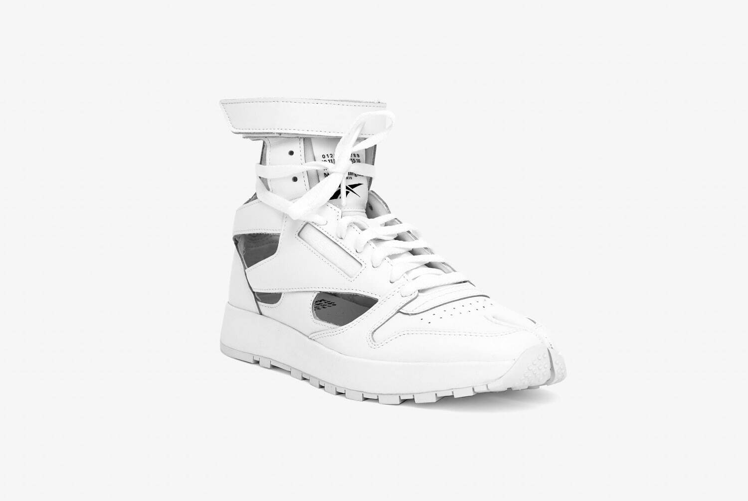 メゾン マルジェラ(Maison Margiela), リーボック(Reebok) クラシックレザー・タビ・ハイ｜写真1