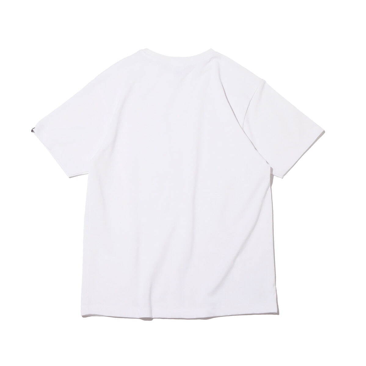 アトモスから“上品な光沢感”の白Tシャツ、“至極の白T”ブランド・ニュメロシスとコラボ｜写真2