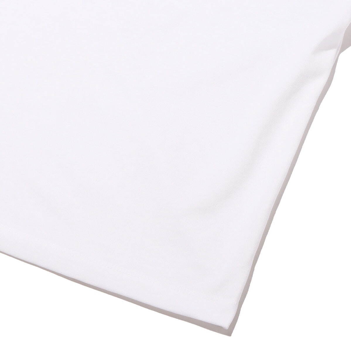 アトモスから“上品な光沢感”の白Tシャツ、“至極の白T”ブランド・ニュメロシスとコラボ｜写真5