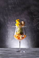 “日本酒香る”メロンの限定パフェ、ビューティーコネクション銀座「フルーツサロン」で｜写真1