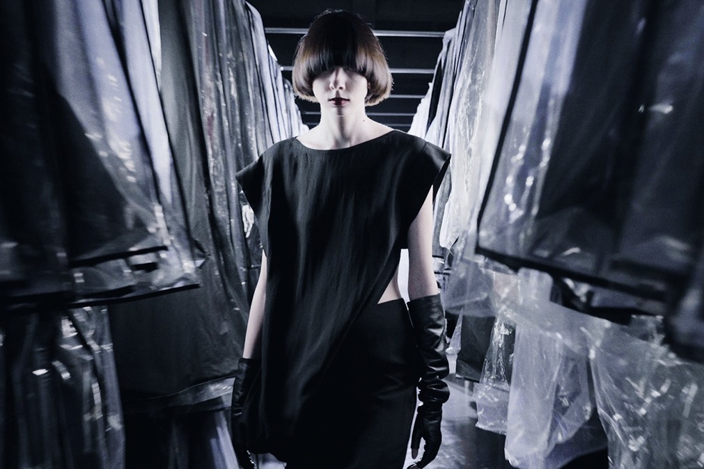 2021-22年秋冬パリコレクション｜リミ フゥ 2021-22年秋冬コレクション、固定化した流れを断ち切る“抵抗”の手段として