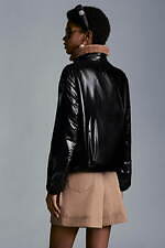 モンクレール21年新作アウター、リバーシブル仕様のショートダウンや“着物スリーブ”ウールコート｜写真4