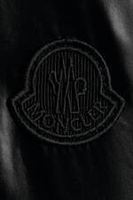 モンクレール21年新作アウター、リバーシブル仕様のショートダウンや“着物スリーブ”ウールコート｜写真5